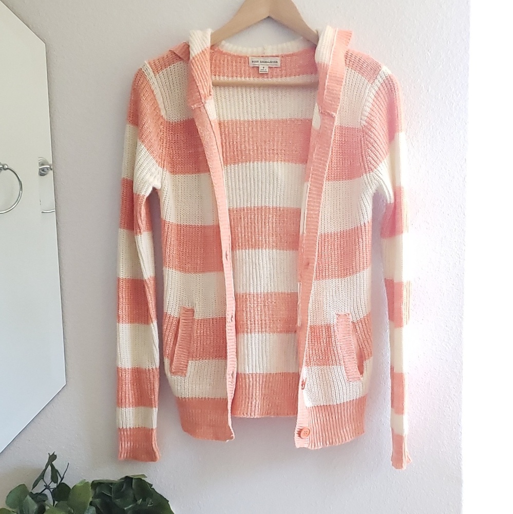 Poof Excellence peach cream hoodie cardigan